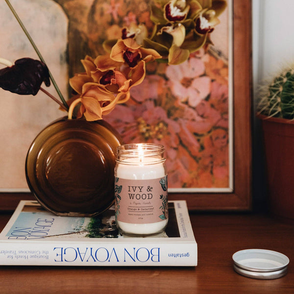 IVY & WOOD: Orange & Cedarleaf Scented Candle WOC