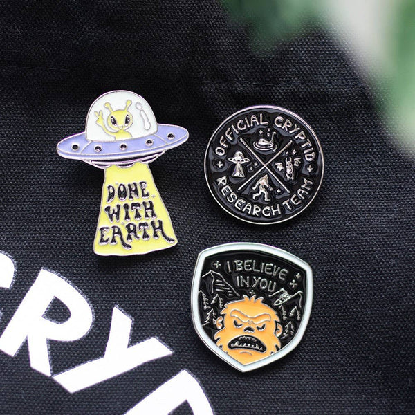 Glow in the Dark UFO Enamel Pin Badge