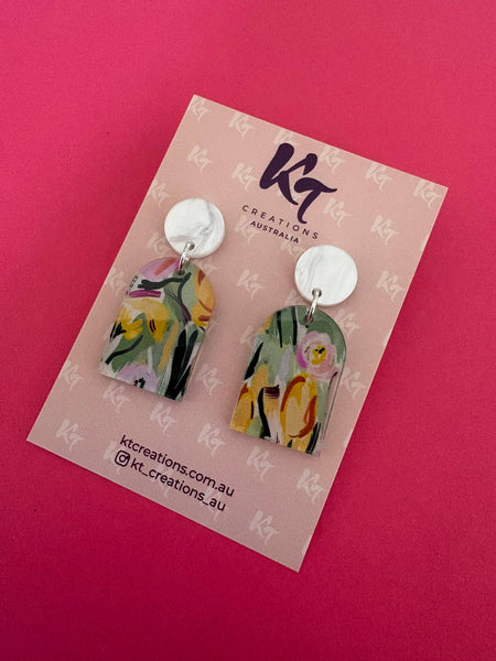 Floral bouquet acrylic Arch dangles  - white topper FBT