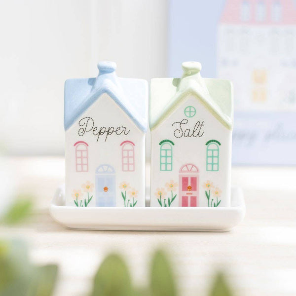 Pastel House Shaped Ceramic Salt And Pepper Shakers HSP