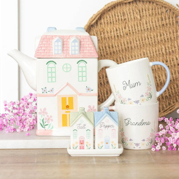 Pastel House Shaped Ceramic Salt And Pepper Shakers HSP