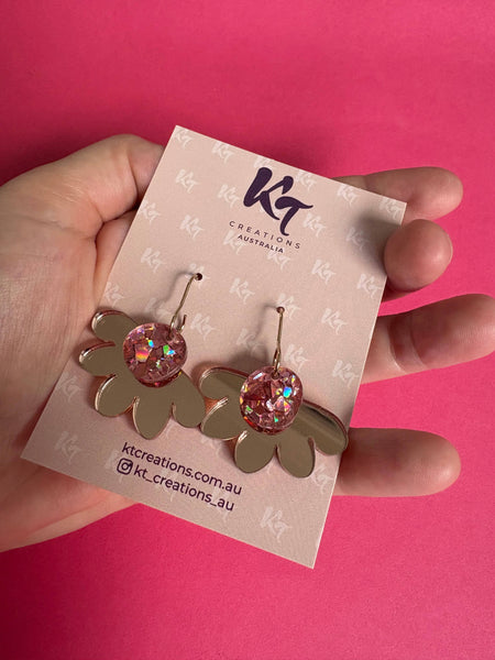 Rose Gold Hook flower acrylic dangles earrings KTRG 💚