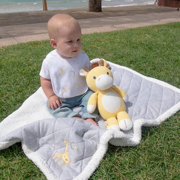 Noah the Giraffe Knitted Toy NGK