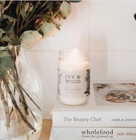 Candle - Ivy & Wood - Oakmoss & Cinnamon COC ❤️