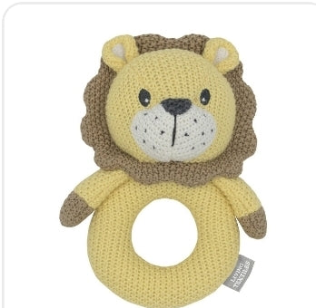Knitted Rattle - leo the lion 2025