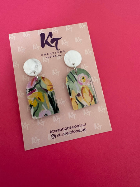 Floral bouquet acrylic Arch dangles  - white topper FBT