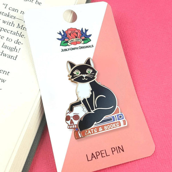 Cats And Books Lapel Pin💚
