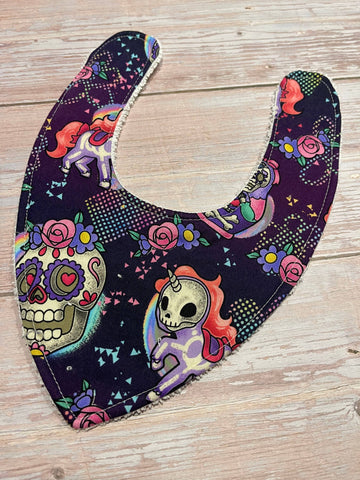 Baby Bib - Dribble Bib, Bandanna Bib, Baby Bib - Iggy BBU
