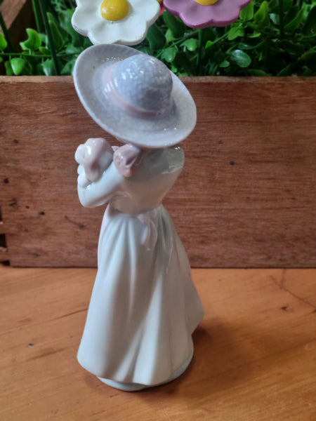 Figurine Girl with Dog JJLR (isr) 💚