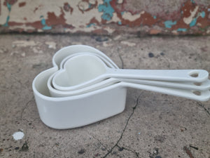 Set of Heart Measuring Cups MNHC