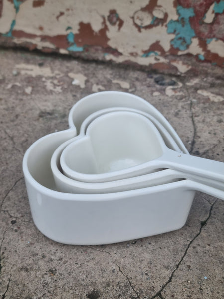 Set of Heart Measuring Cups MNHC