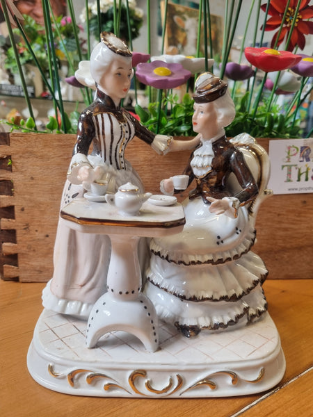 Porcelain figurine - Tea Ladies (isr) 💚