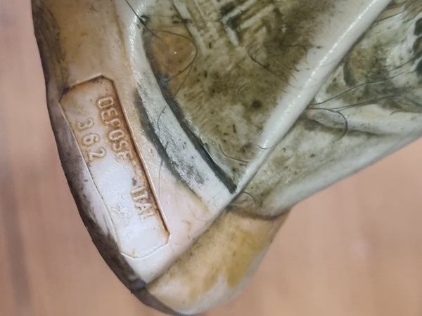 Italian Figurine (irs) 💚