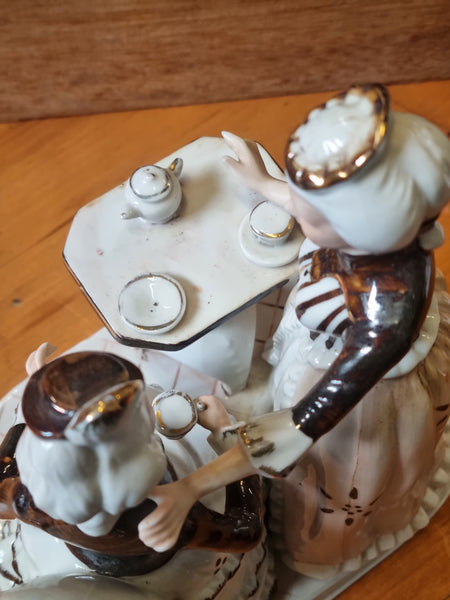 Porcelain figurine - Tea Ladies (isr) 💚