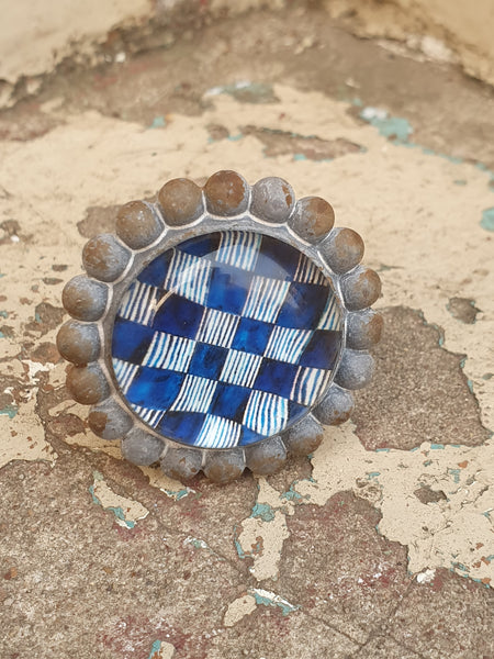 Knob - blue checkers KBC